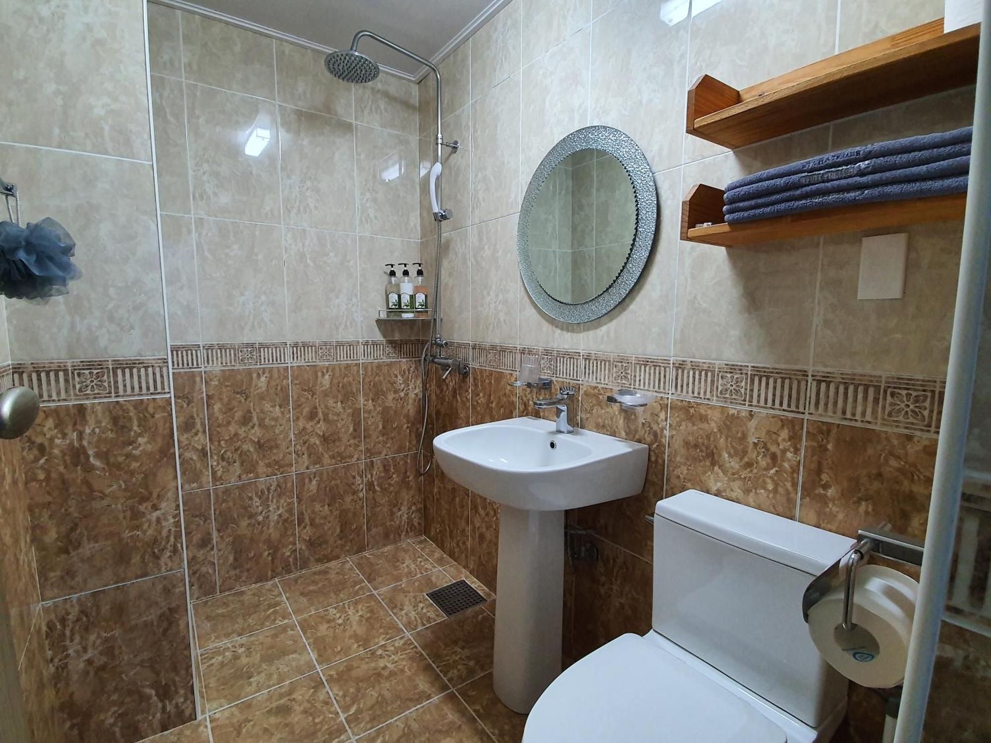 Beewool Chaewool Pension Seogwipo Room photo